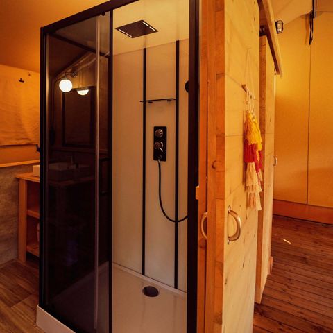Tente en toile et en bois 7 personnes - La Gran Vida Hot tub