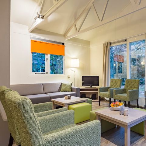 MAISON 16 personnes - Réunion du 16C