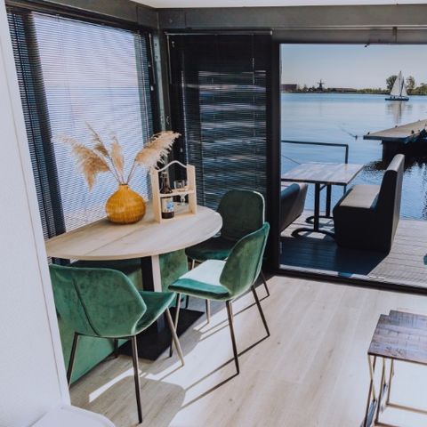 HÉBERGEMENT INSOLITE 4 personnes - Port +