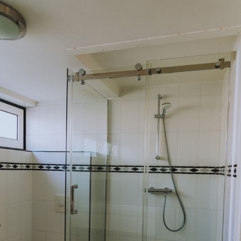 HÉBERGEMENT INSOLITE 6 personnes - Bateau-logement De Woude