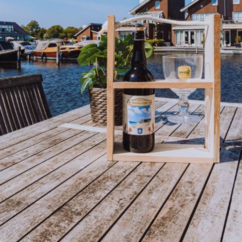 HÉBERGEMENT INSOLITE 6 personnes - Bateau-logement De Woude