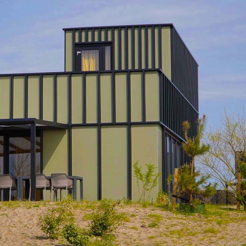 MAISON 8 personnes - Nid d'abeille