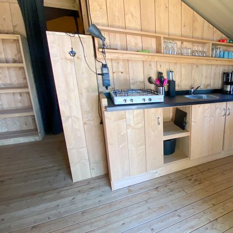 Tente en toile et en bois 6 personnes - y compris les installations sanitaires