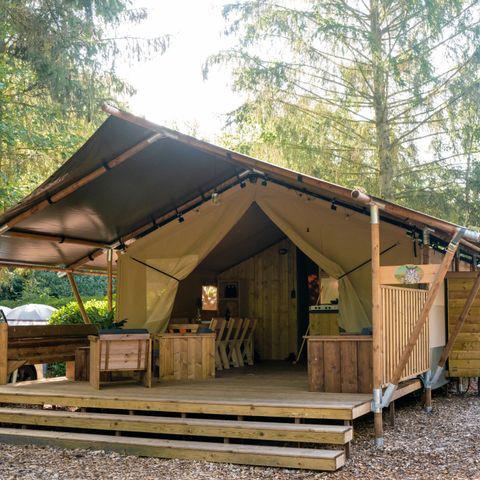 Tente en toile et en bois 6 personnes - y compris les installations sanitaires