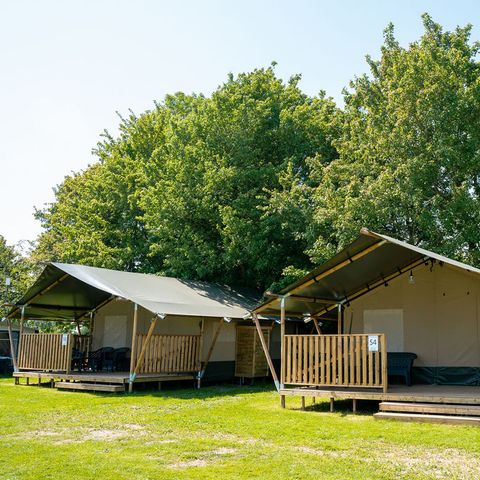 TENTE TOILE ET BOIS 6 personnes - y compris les installations sanitaires