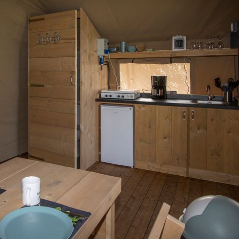 Tente en toile et en bois 4 personnes - Y compris les toilettes