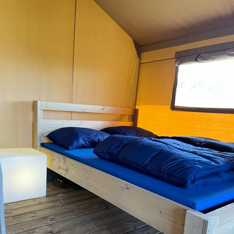 TENTE TOILE ET BOIS 6 personnes