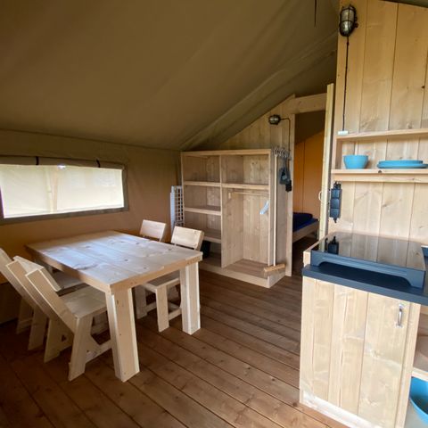 Tente en toile et en bois 4 personnes - y compris les installations sanitaires