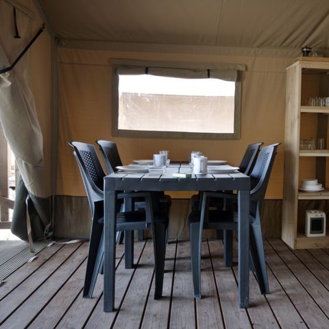 Tente en toile et en bois 6 personnes - y compris les toilettes