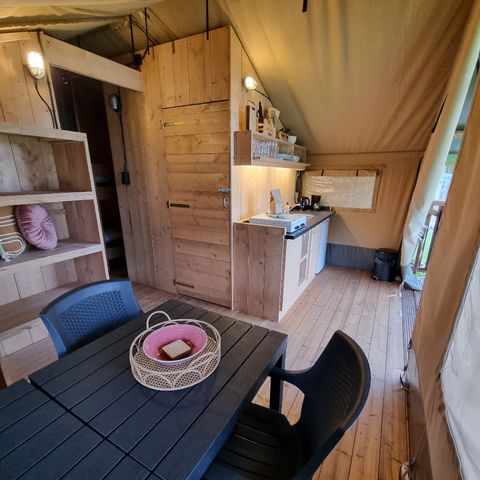 TENTE TOILE ET BOIS 4 personnes - y compris les installations sanitaires