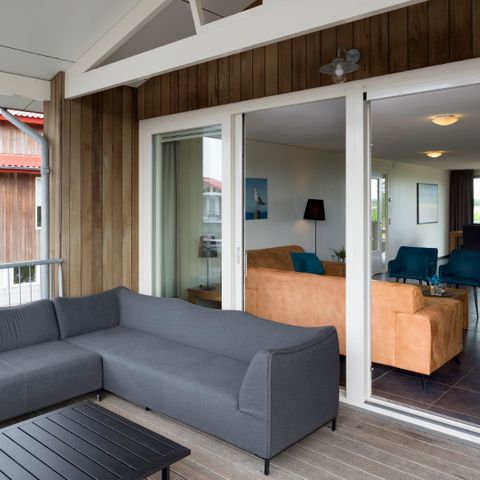 MAISON 12 personnes - Bain moussant Golden Plover 10+2