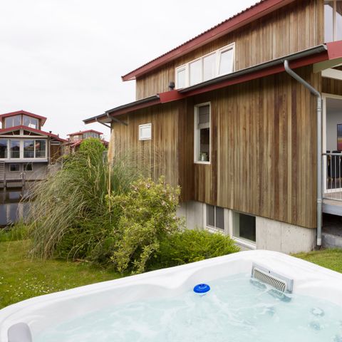 BUNGALOW 12 personnes - Bain moussant Golden Plover 10+2