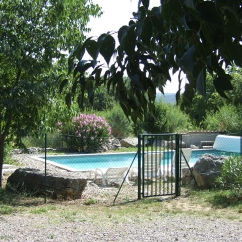 GÎTE 12 personnes - Grand Mas ( grand gîte avec piscine privative ) / 12 pers inclus