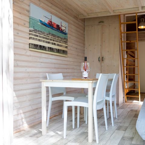 HÉBERGEMENT INSOLITE 4 personnes - Petite maison 2+2