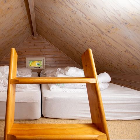 HÉBERGEMENT INSOLITE 4 personnes - Petite maison 2+2