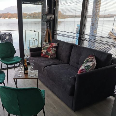 LODGE 6 personnes - Péniche avec terrasse sur le toit