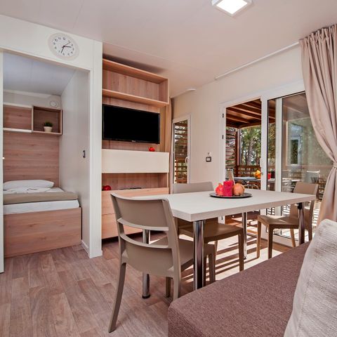 Mobilhome 4 personnes - Comfort XL | 2 Ch. | 4 Pers. | Terrasse surélevée | 2 SDB | Clim. | TV
