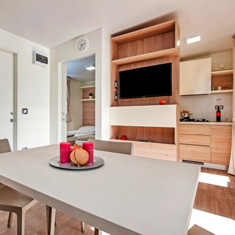 Mobilhome 4 personnes - Mobil-home | Comfort XL | 2 Ch. | 4 Pers. | Terrasse surélevée | 2 SDB | Clim. | TV