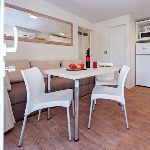 Mobilhome 6 personnes - Mobil-home | Comfort | 3 Ch. | 6 Pers. | Terrasse surélevée | 2 SDB | Clim. | TV