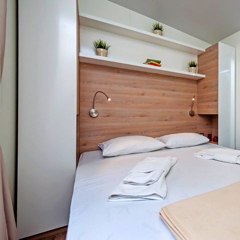 Mobilhome 6 personnes - Mobil-home | Comfort | 3 Ch. | 6 Pers. | Terrasse surélevée | 2 SDB | Clim. | TV