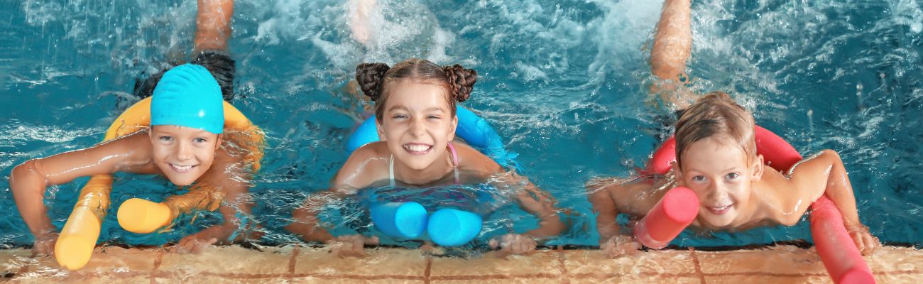 Avec piscine couverte