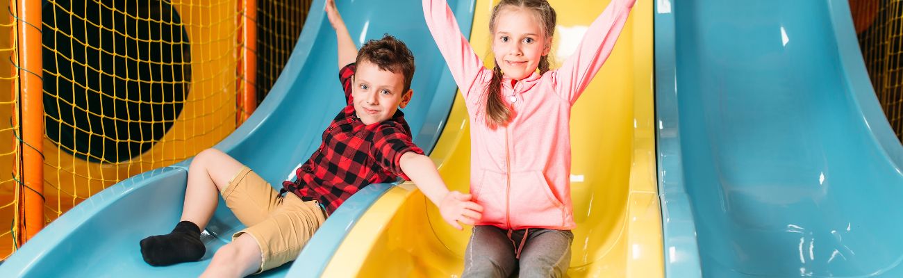 Parcs de vacances avec aire de jeux intérieure